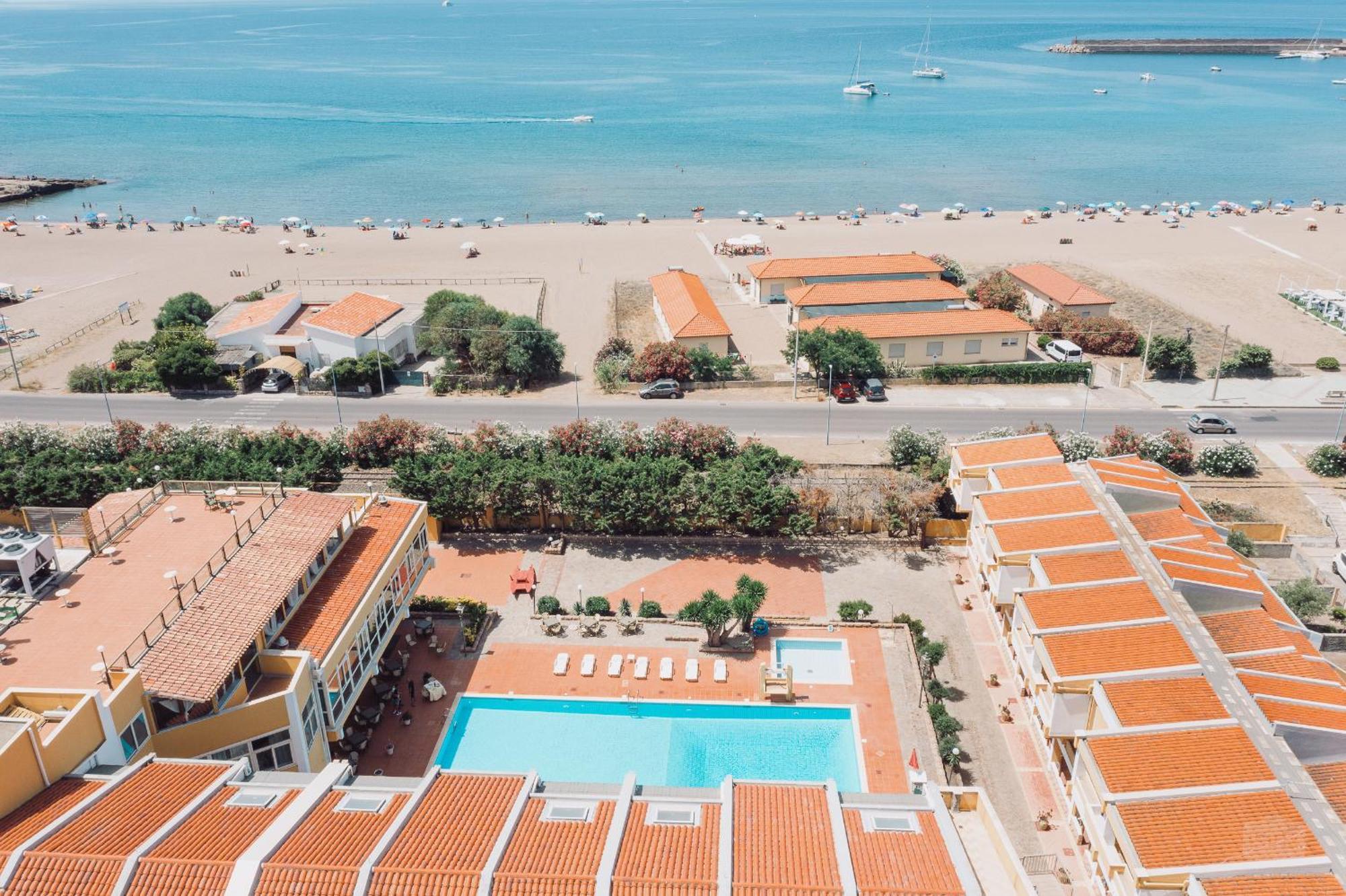 Malaspina Hotel & Resort Bosa Exterior photo